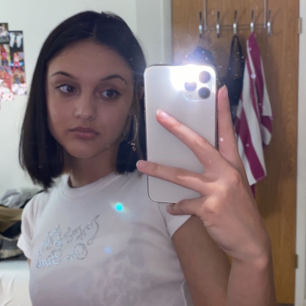 Meet your Posher, Gabriella